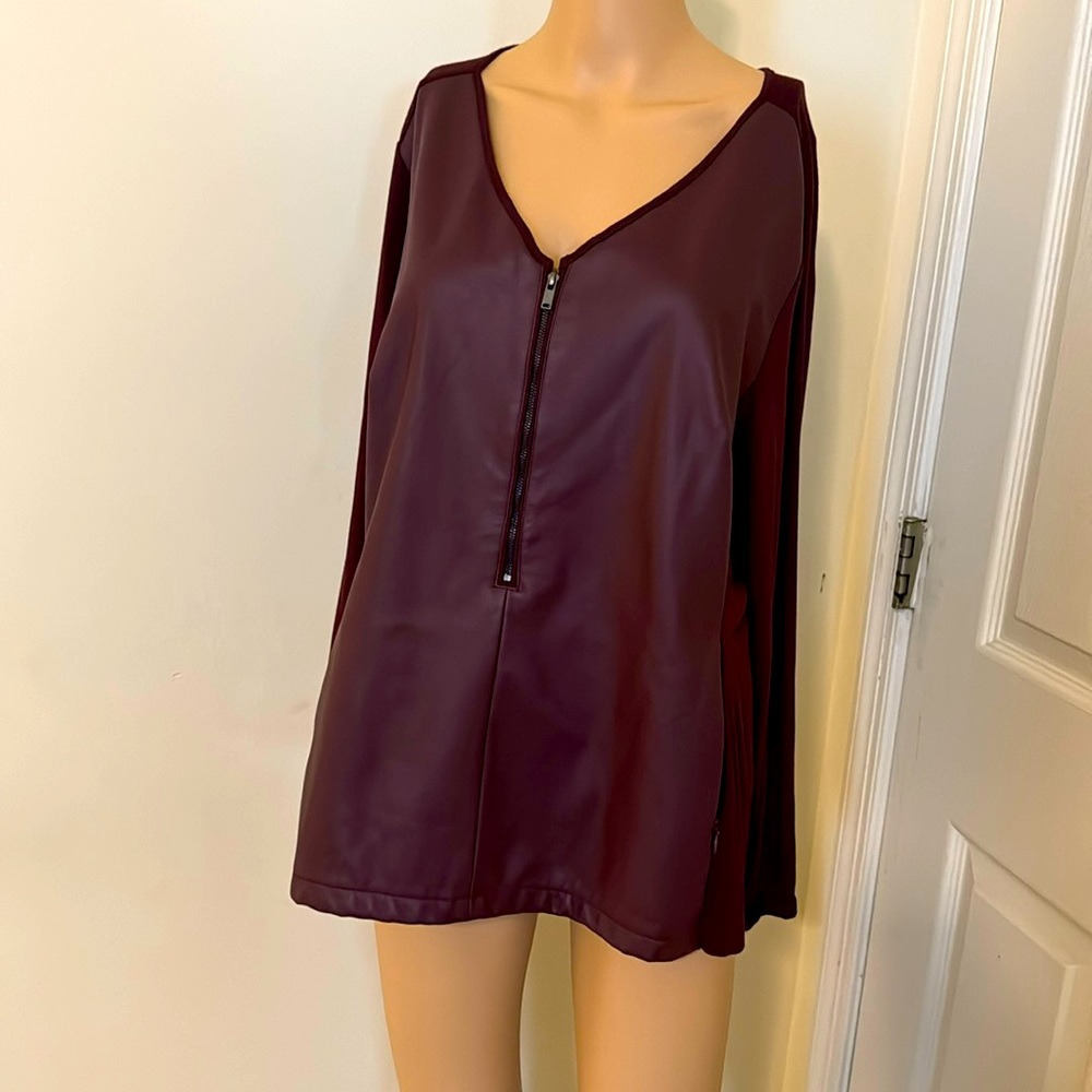 G by GIULIANA Maroon Faux Leather Long Sleeves Zipper Pockets Top Size Large